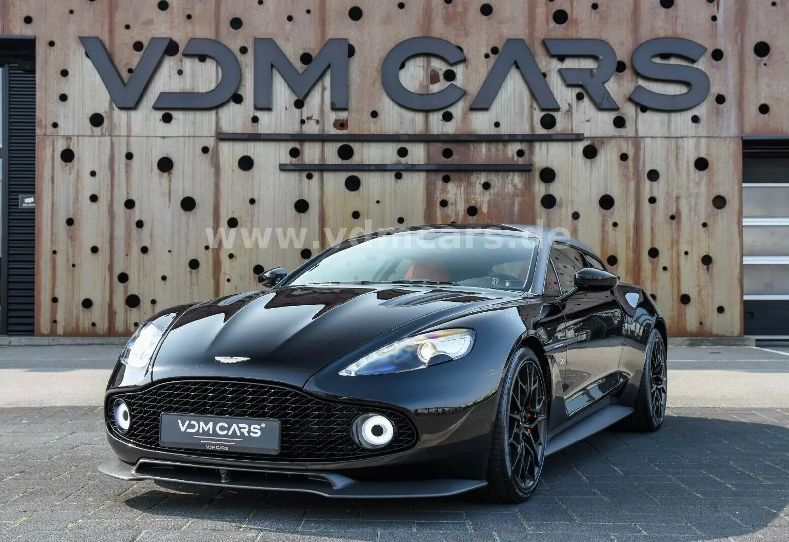 Aston Martin Vanquish Zagato Shooting Brake | 1 of 99 | NEW - 105149