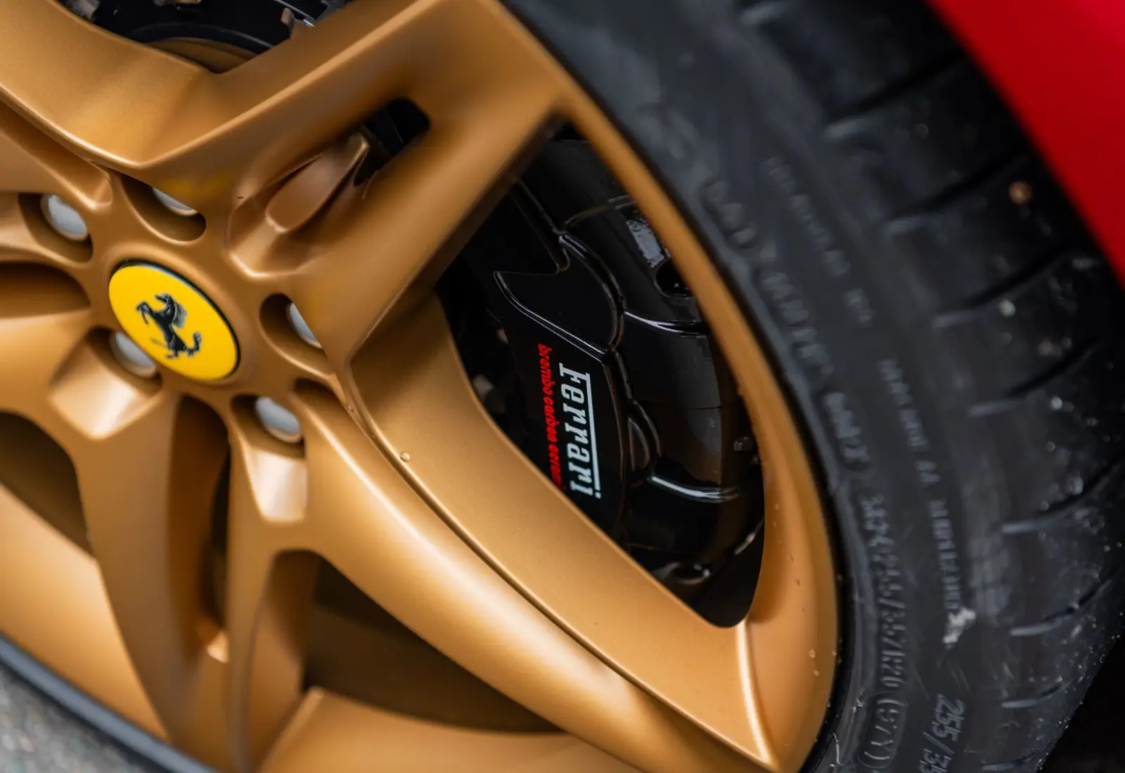 Ferrari SF90 Spider * LIFT * CARPLAY * AFS * TWO-TONE * CARBON *  - 119136