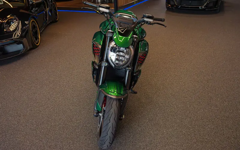 Ducati Diavel Bentley V4 * 1 OF 500 * LIMITED ED *  - 105481