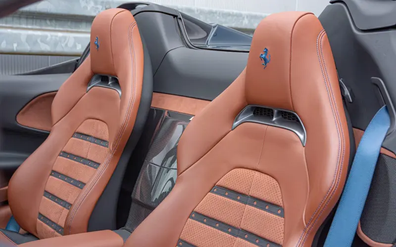 Ferrari SF90 Spider * CARBON(12x) * CARPLAY * LIFT * TWO-TONE *  - 119500