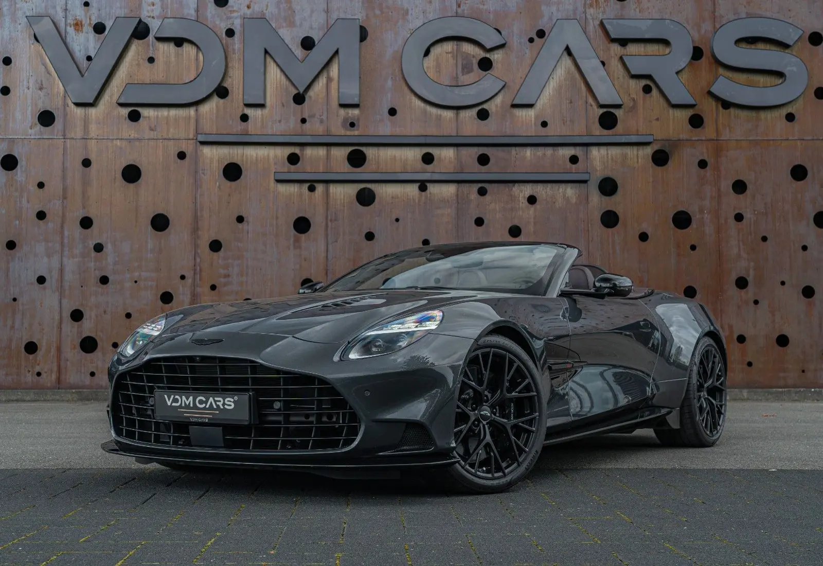 Aston Martin Vanquish Volante * Bowers &amp; Wilkins * Black-Pack *  - 145480