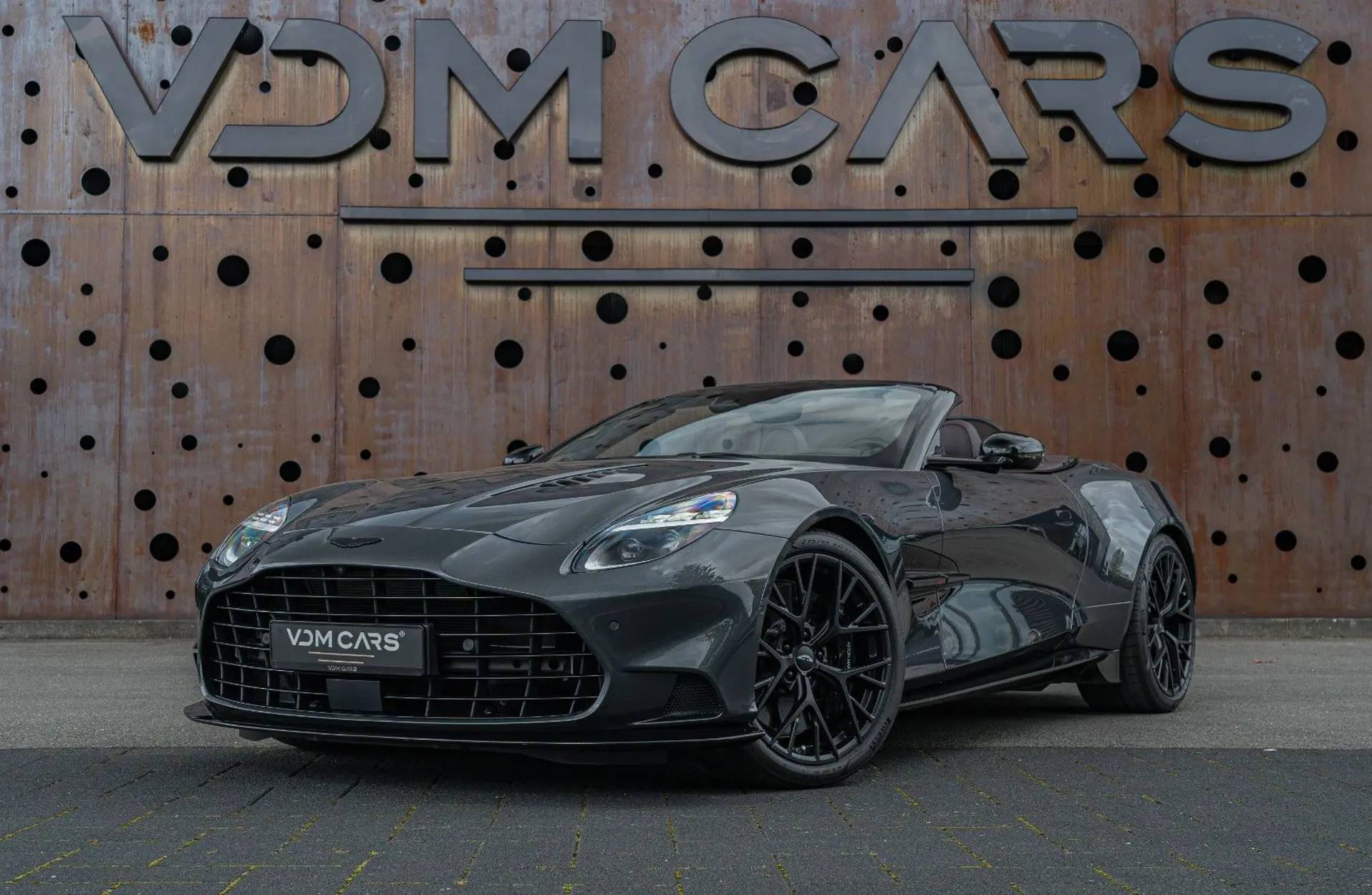 Aston Martin - Vanquish - 145480