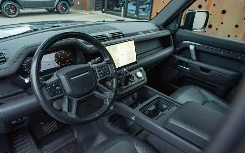 Land Rover Defender 3.0 D300 MHEV HSE 110 * MERIDIAN * PANO *  - 84858