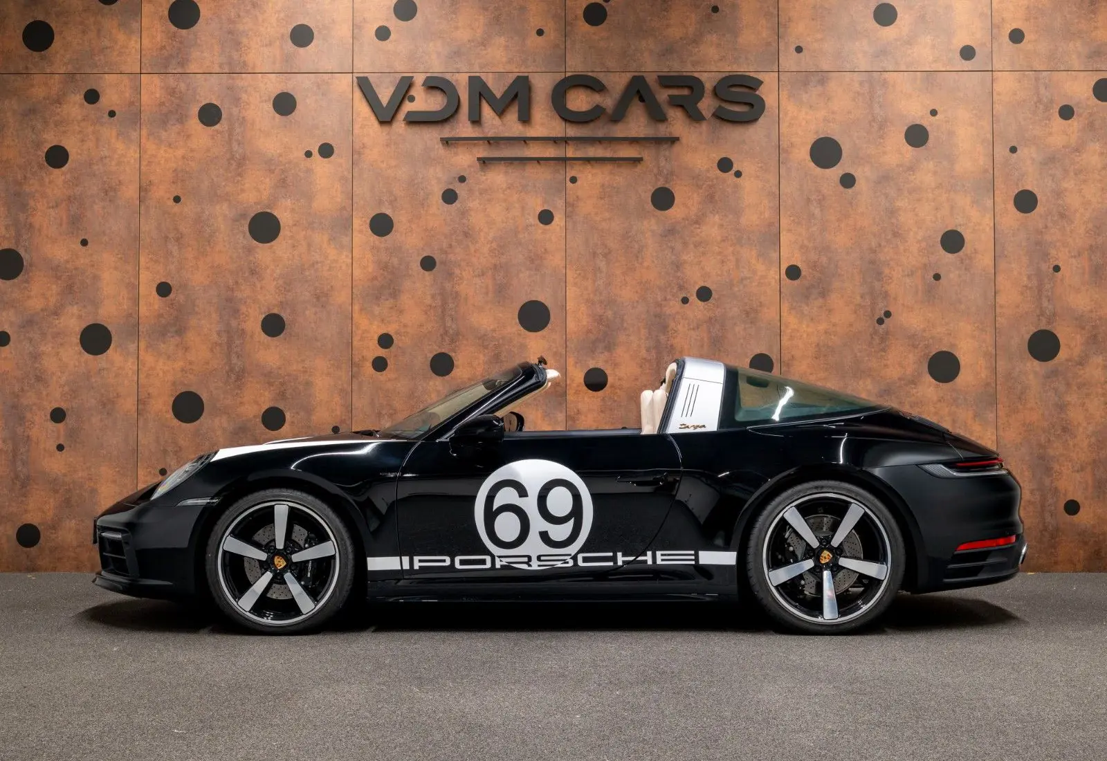 Porsche 911 Targa 4S Heritage Edition * 1 OF 992 * DESIGN *  - 174320