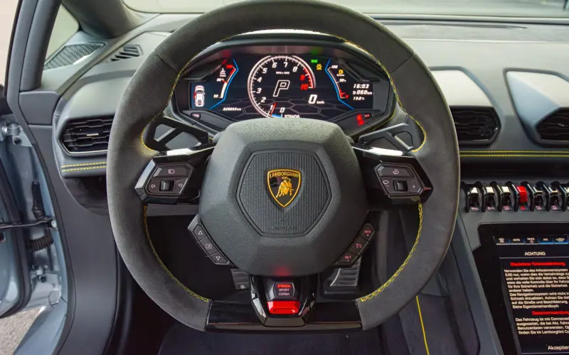 Lamborghini Huracán EVO AWD * LIFT * AD PERSONAM * STYLE * CONNECT - 105838