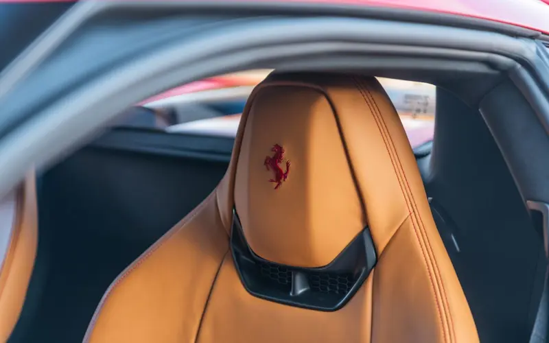 Ferrari 296 GTB * 1.HAND * CARBON * CARBON FELGEN * LIFT *  - 121376