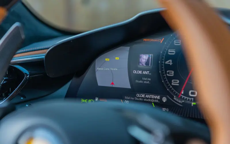 Ferrari 296 GTB * 1.HAND * CARBON * CARBON FELGEN * LIFT *  - 134465