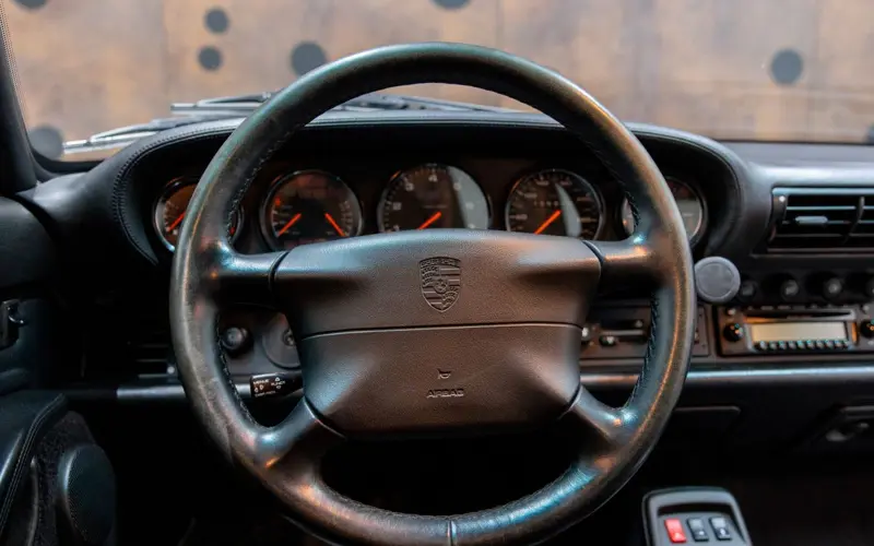 Porsche 993 Carrera 4S Coupé * Schaltgetriebe * Dach *  - 128245