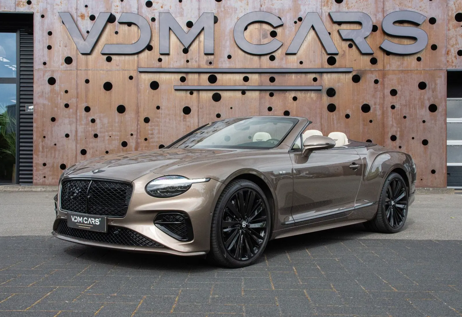 Bentley Continental GTC Speed * AKRAPOVIC * 1st EDITION * VOL - 150078