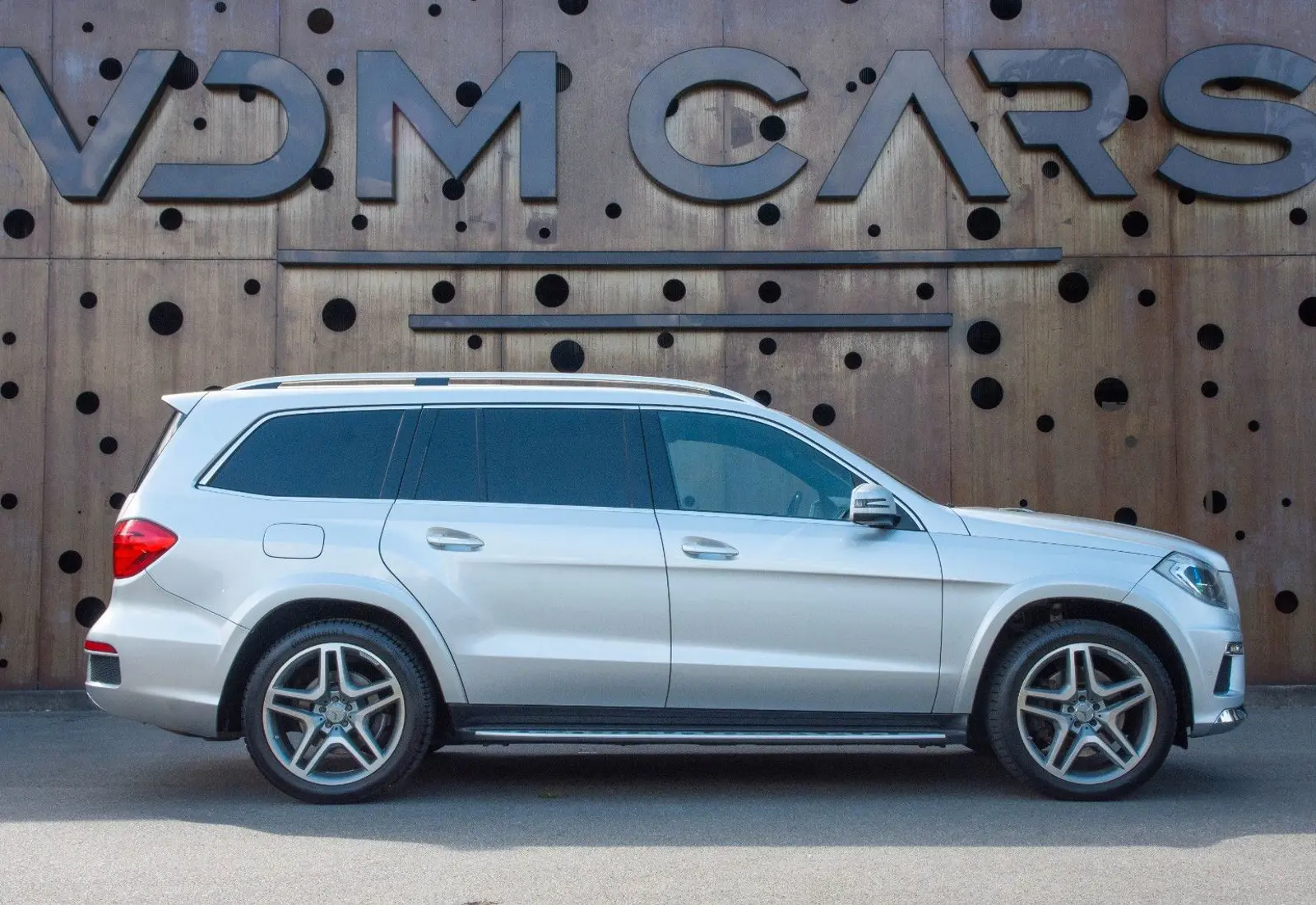 Mercedes-Benz GL 350 BlueTec 4M * AMG LINE * 7-SITZ * 360 * HARMAN *  - 114292