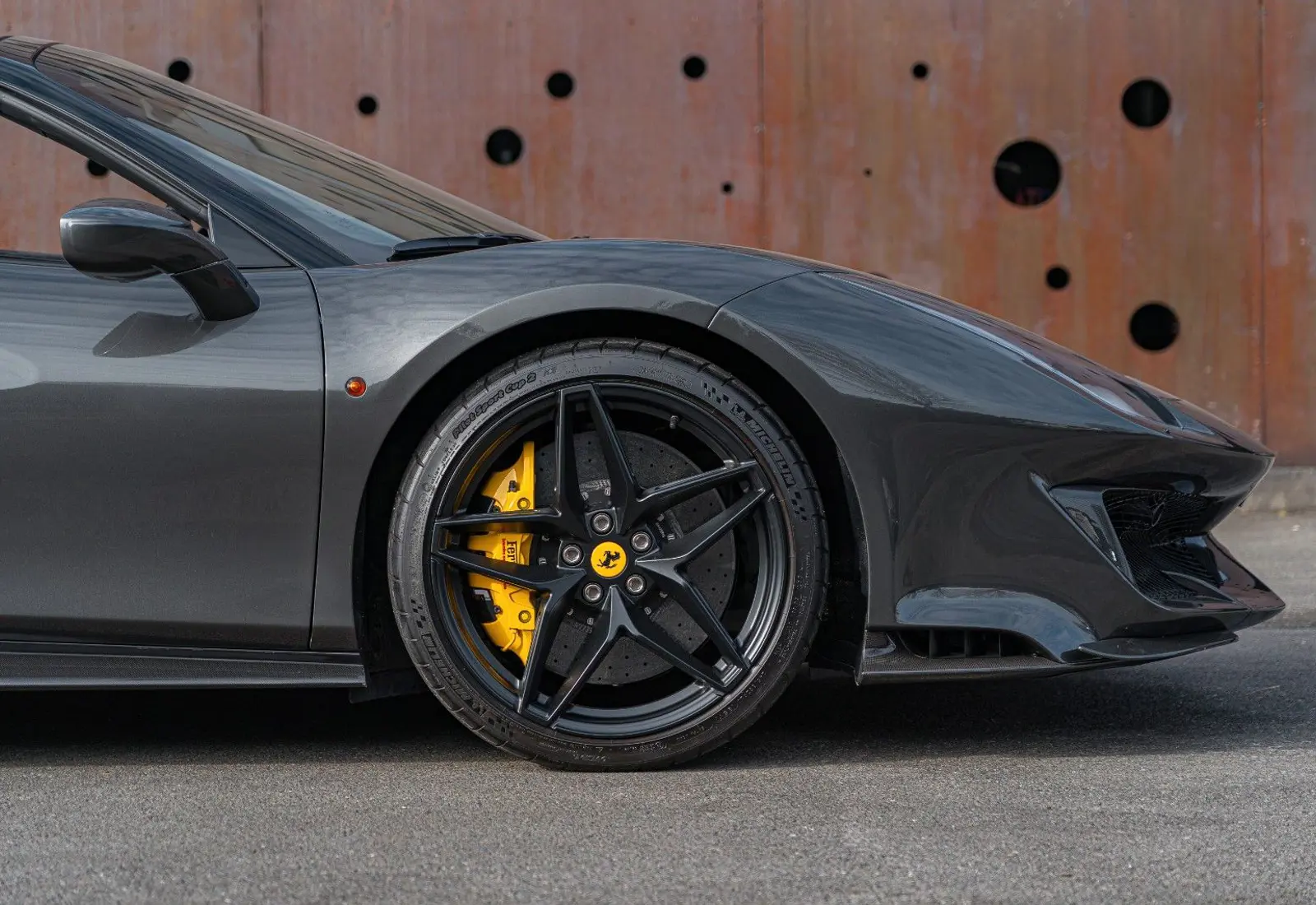 Ferrari 488 Pista Spider * CARBON 12X * 635KM * NEW SERVICE *  - 133209