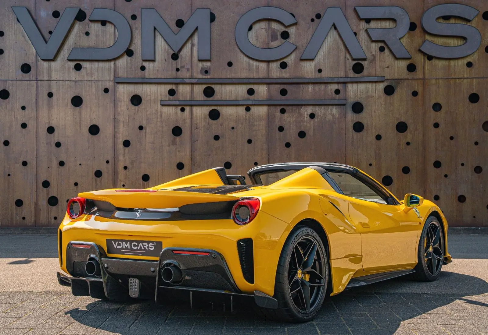 Ferrari 488 Pista Spider * ONLY 365 KM * CARBON (14x) * LIFT *  - 108483