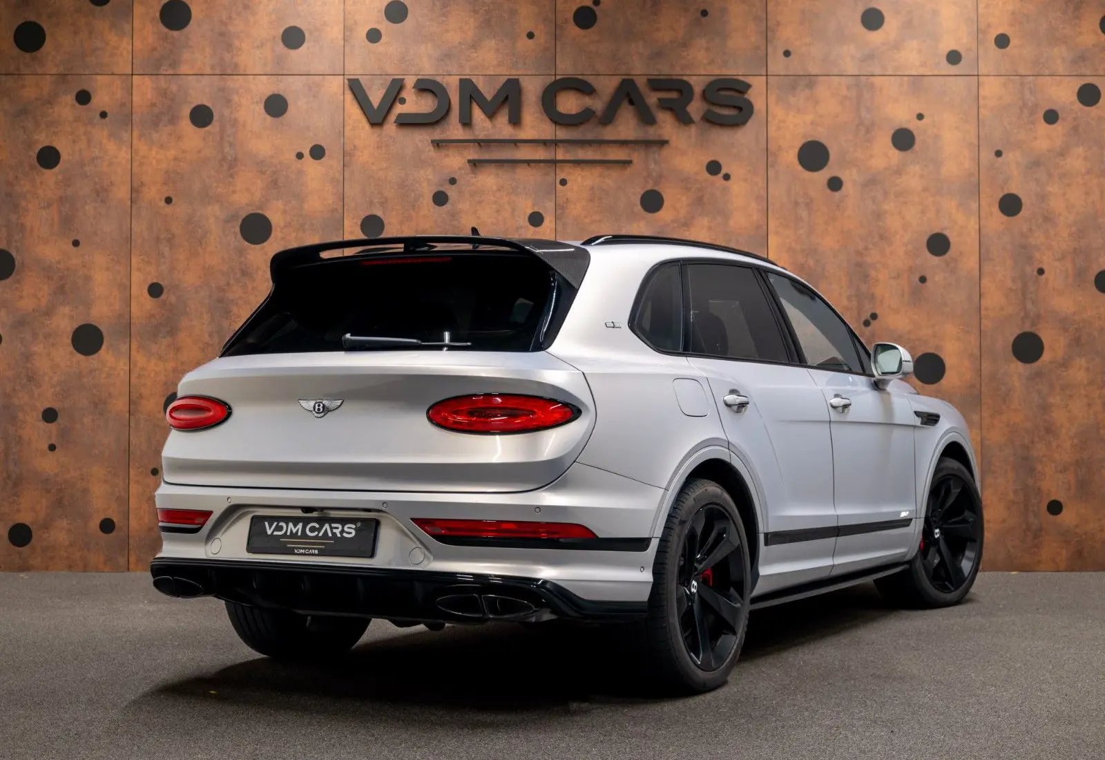 Bentley Bentayga 3.0 Hybrid 4WD * FIRST EDITION * NAIM *  - 135319