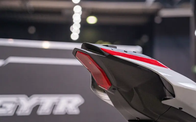 Yamaha R1 GYTR Pro 25th Anniversary Edition * 1 OF 25 * LI - 135648