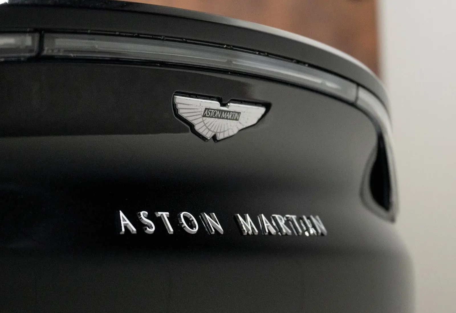 Aston Martin DBX 707 * Carbon * Sitzbelüftung * ACC * 360 * DesignPack - 168105