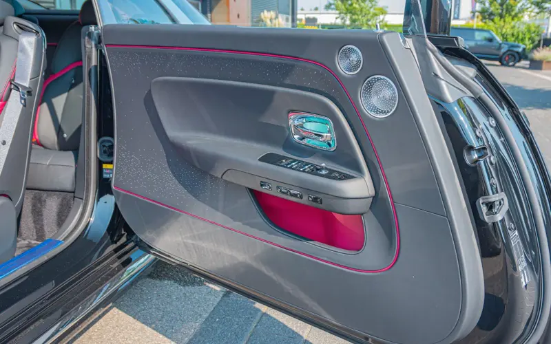 Rolls-Royce Spectre STOCK * STARLIGHT DOOR * MASSAGE * VOLL - 105106