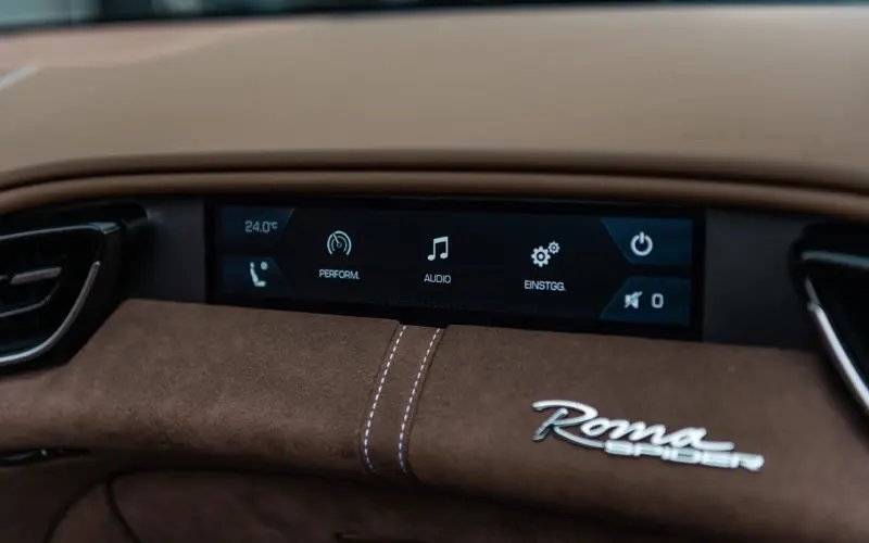 Ferrari Roma Spider * SPECIAL COLOR * ADAS * VENT * 360 * VOLL *  - 131443