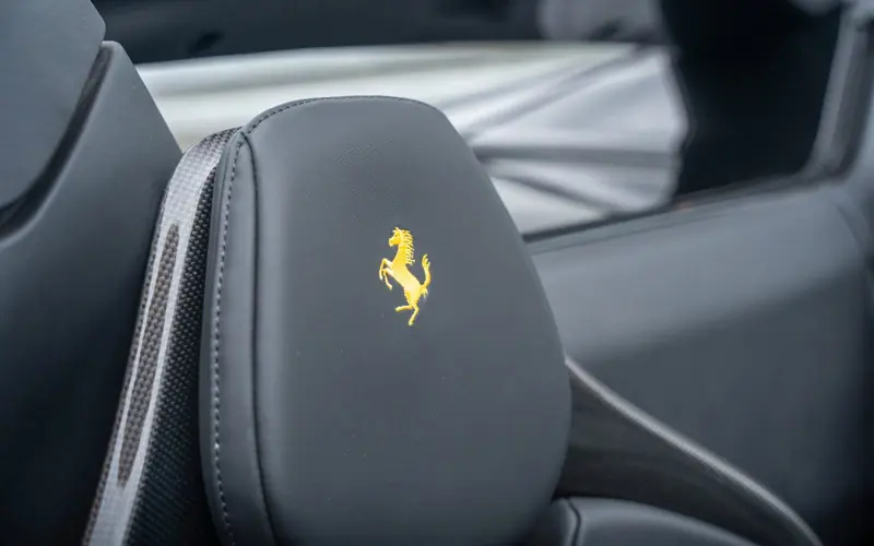 Ferrari 296 GTS * AKRAPOVIC * CARBON SEATS * LIFT * AFS * CONNECT - 153815