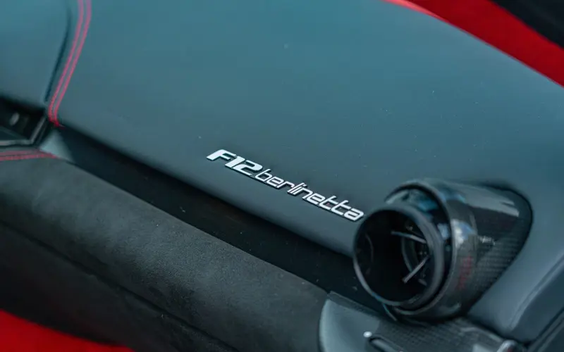 Ferrari F12 Berlinetta * ALCANTARA * CUSTOM * CARBON *  - 137317