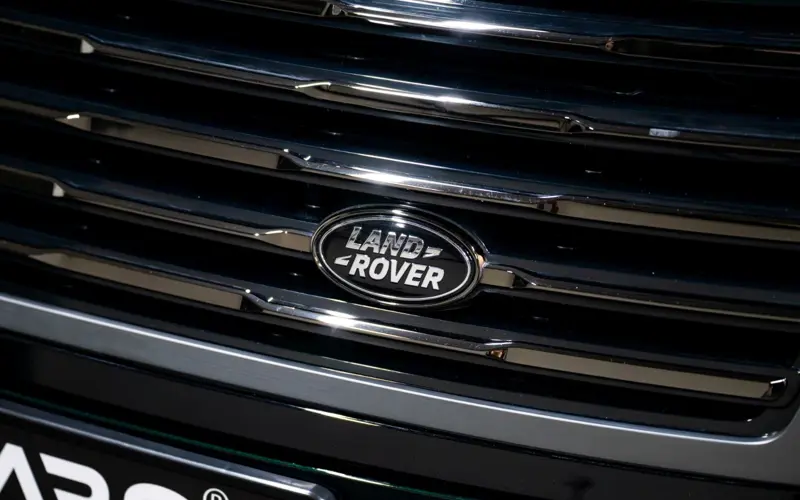 Land Rover Range Rover 4.4 P615 SV * Massage * Anhängerkup * Kühl - 170671