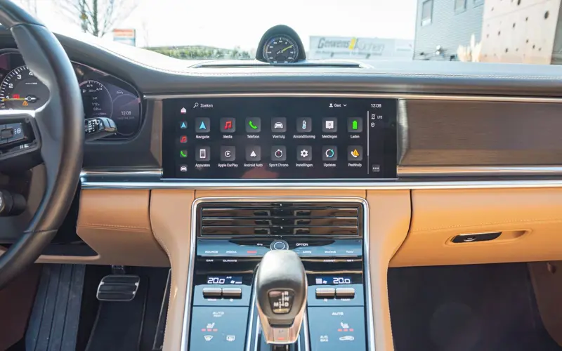 Porsche Panamera Sport Turismo 4 E-Hybrid Platinum Editi - 144983