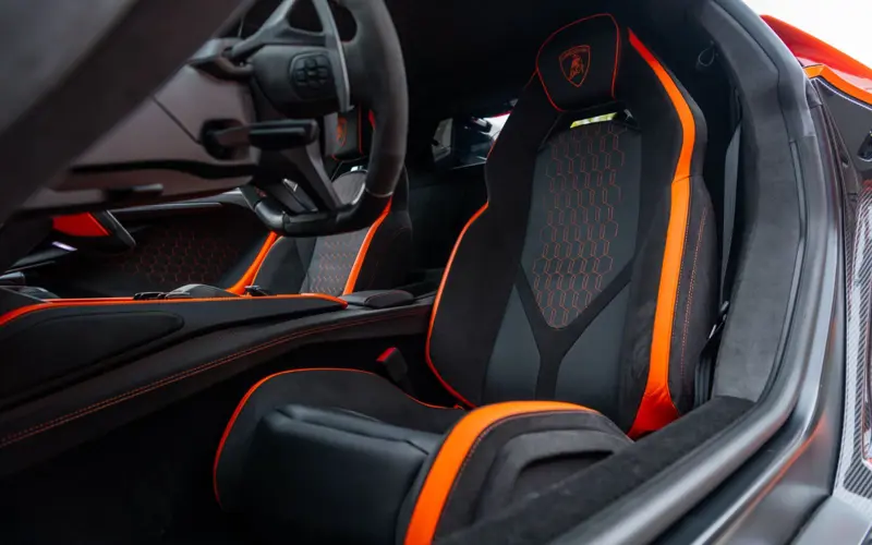 Lamborghini Revuelto * AD PERSONAM * CARBON * FULL ASSIST * SONUS *  - 131374