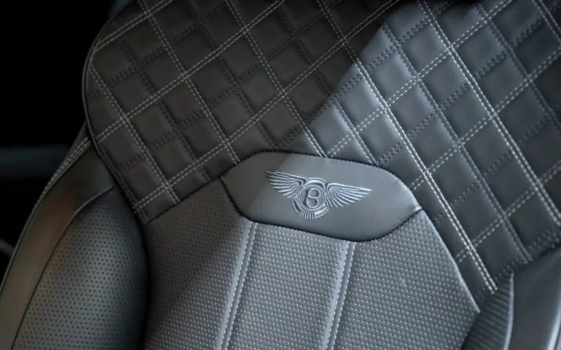 Bentley Bentayga 3.0 Hybrid 4WD * FIRST EDITION * NAIM *  - 135353