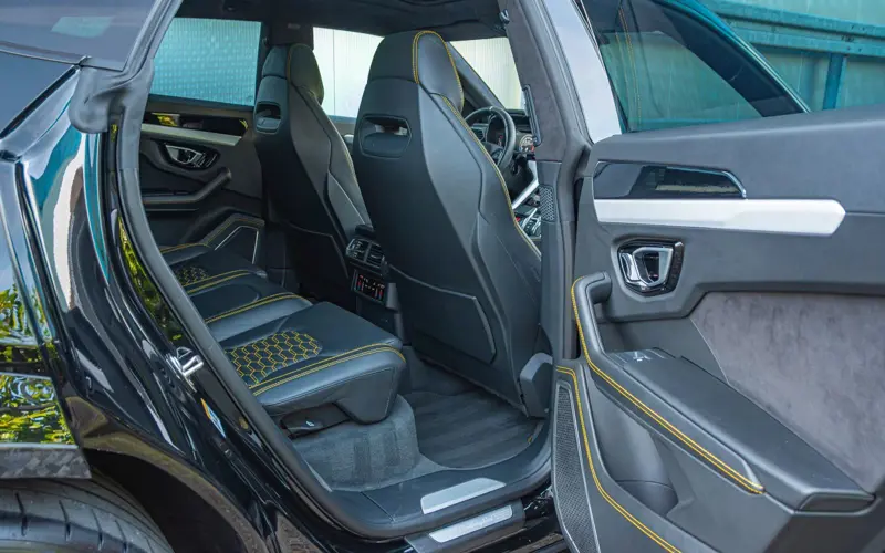 Lamborghini Urus 4.0 V8 * MASSAGE * ADAS * STYLE PACK * URBAN - 106985
