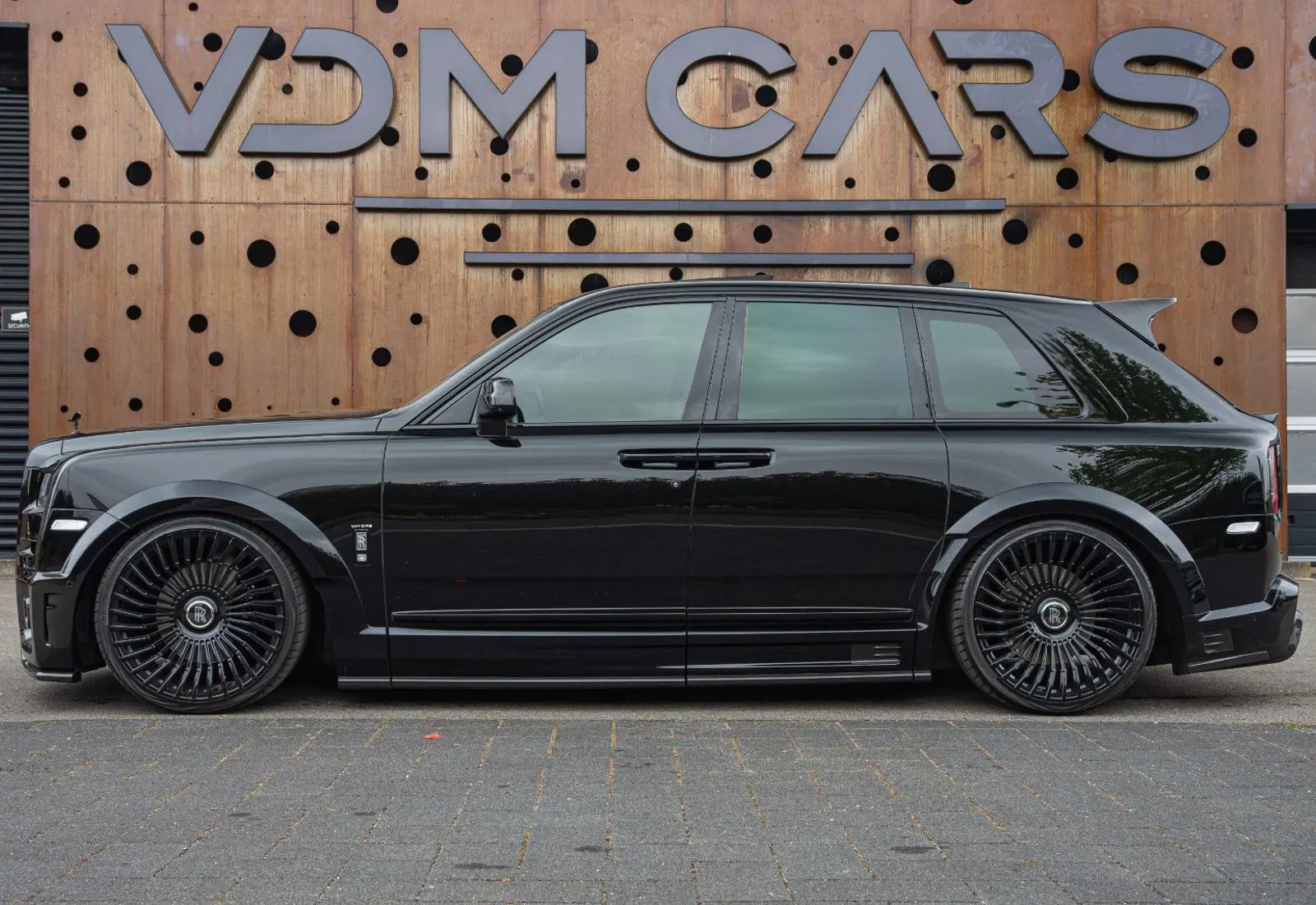 Rolls-Royce Cullinan URBAN WIDETRACK * CARBON * VOSSEN * REAR ENT. - 86342