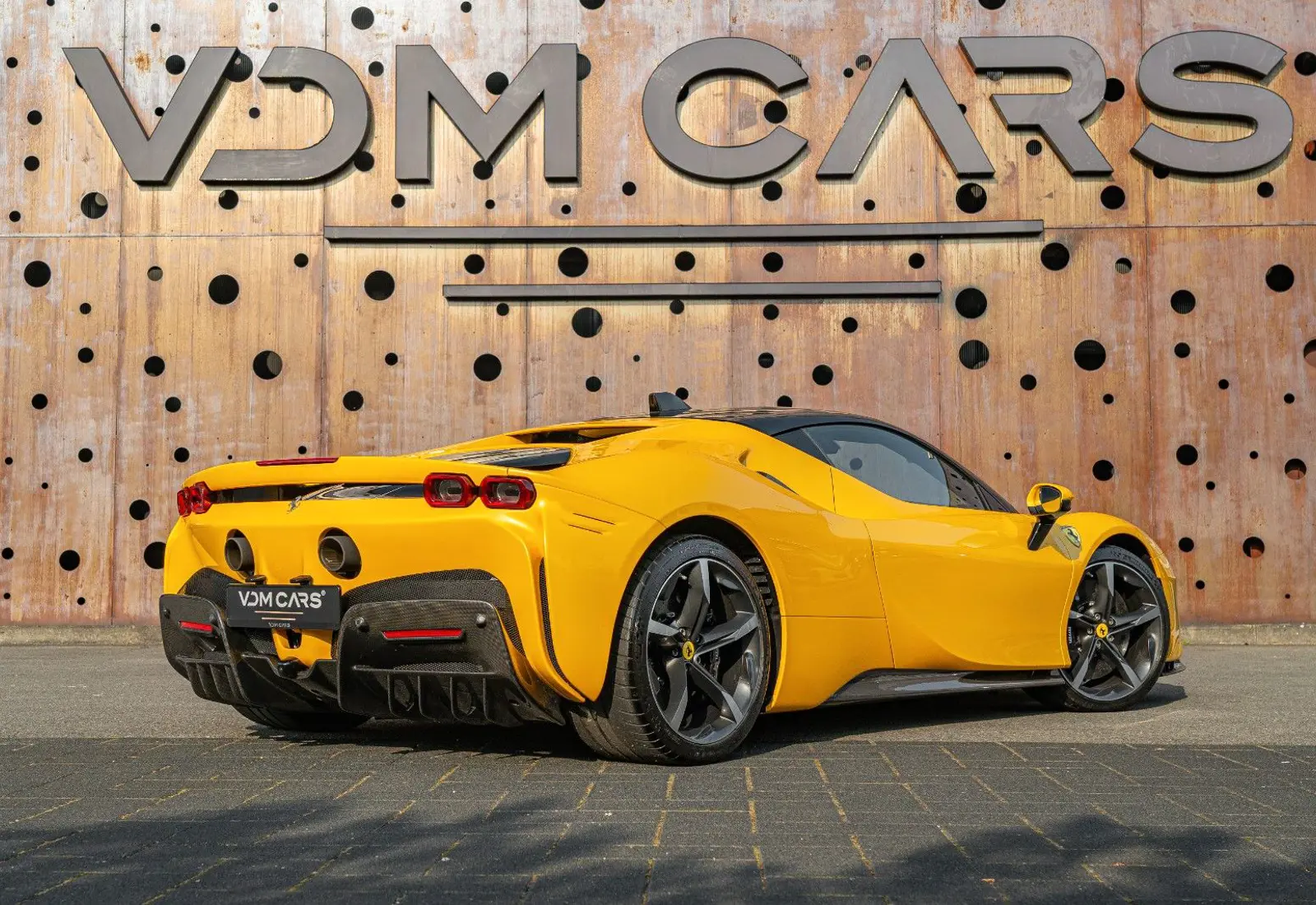 Ferrari SF90 Stradale * ATELIER * GIALLO TRIPLO * CARBON * TAILO - 138966