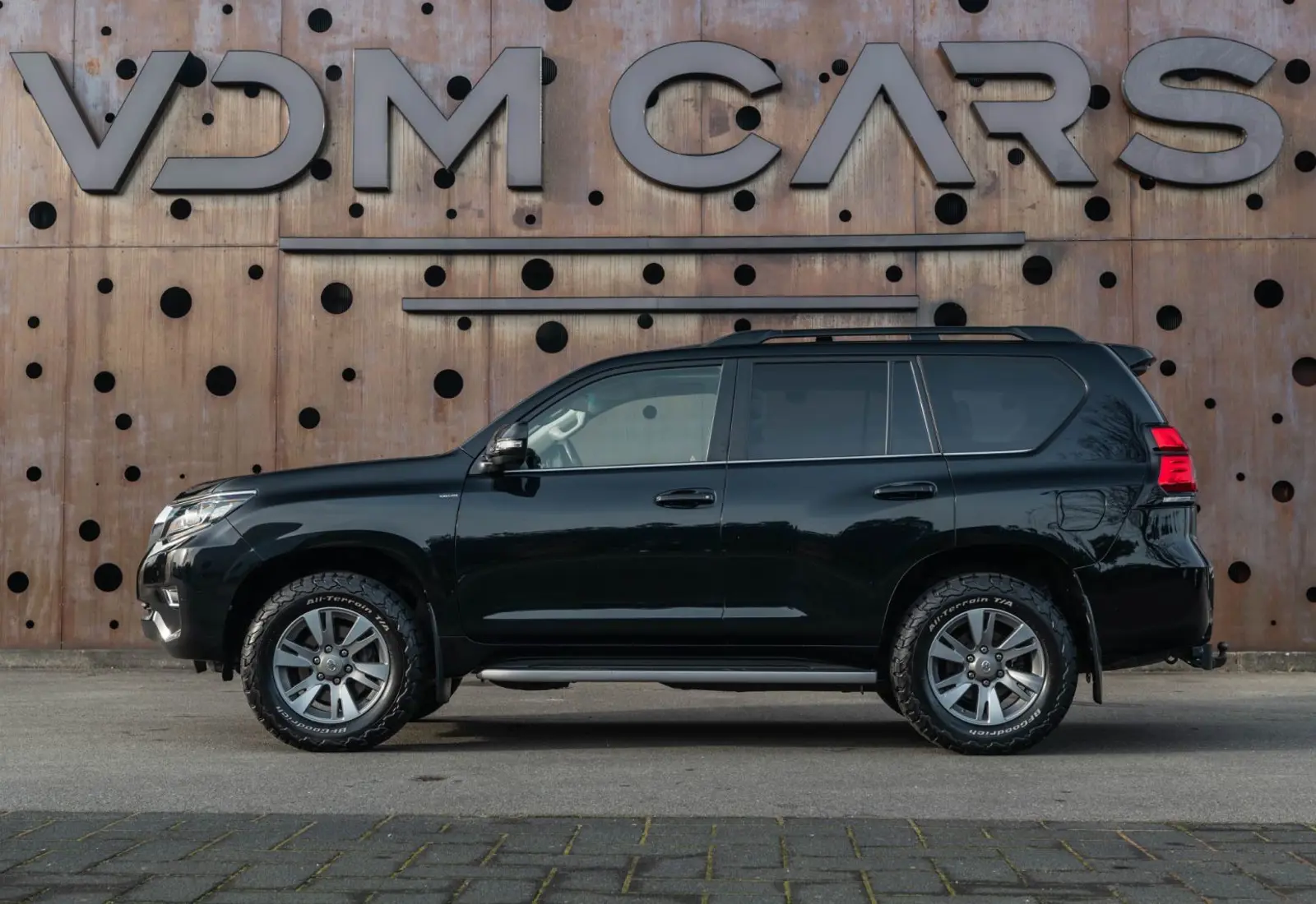 Toyota Land Cruiser 2.8 D-4D Executive * VOLL * 360 * MEMORY - 129148