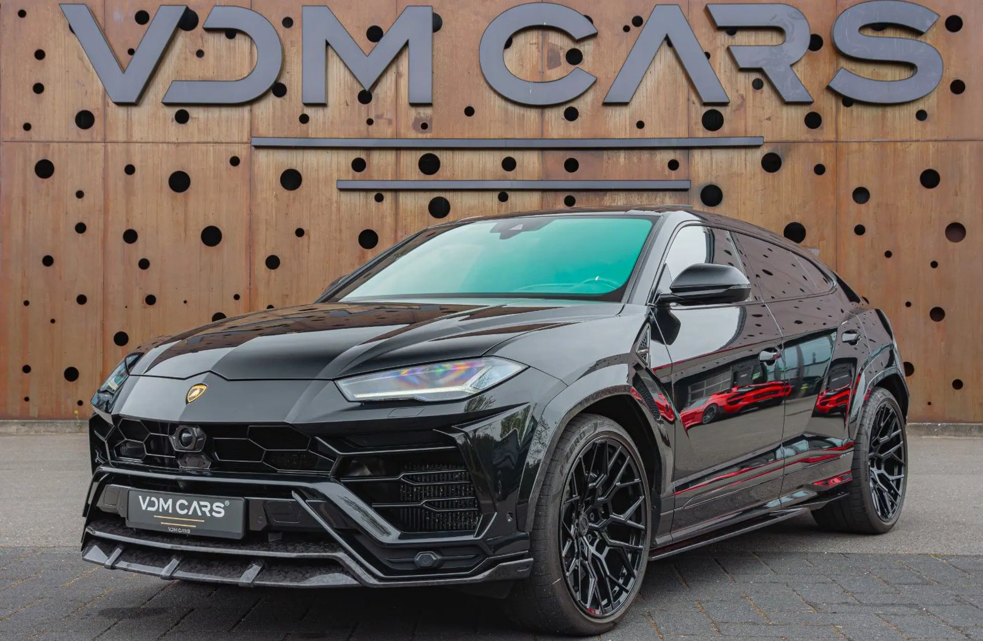Lamborghini - Urus - 84241
