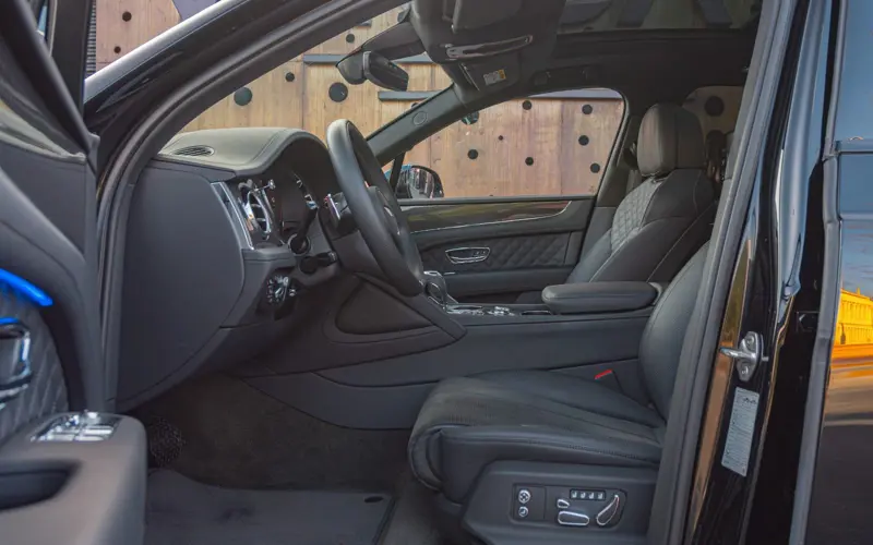 Bentley Bentayga V8 S * 7SEAT * CARBON * NAIM * MASSAGE * TOURING - 106525