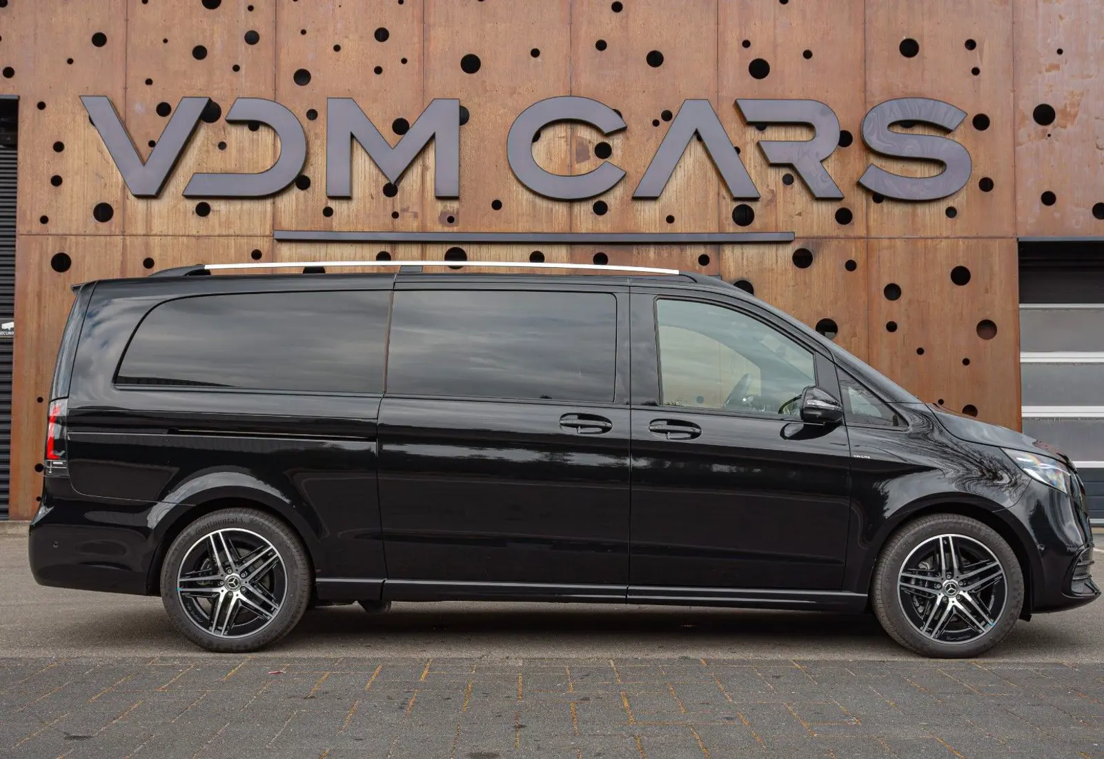Mercedes-Benz V 300 d EXCLUSIVE L3 * NIGHT * 360 * AMG *  - 105324