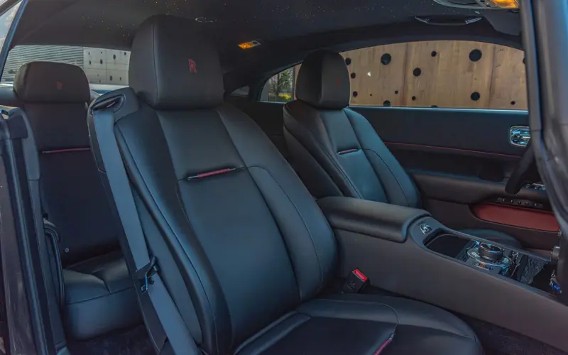 Rolls-Royce Wraith 6.6 V12 * MASSAGE * BESPOKE * DRIVE ASSIST+ *  - 113369