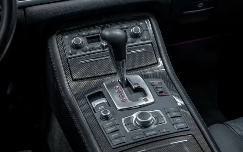 Audi S8 5.2 quattro * MASSAGE * LUFTFEDERUNG * CARBON *  - 168731