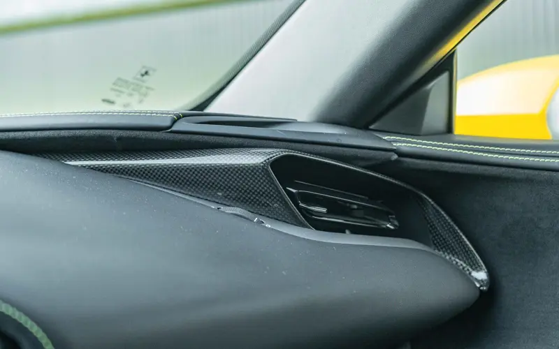 Ferrari SF90 Stradale * ATELIER * GIALLO TRIPLO * CARBON * TAILO - 138991