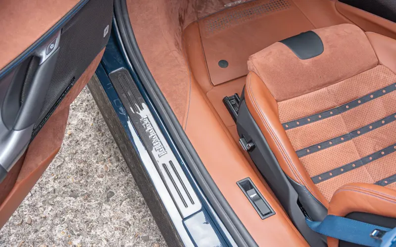Ferrari SF90 Spider * CARBON(12x) * CARPLAY * LIFT * TWO-TONE *  - 110901