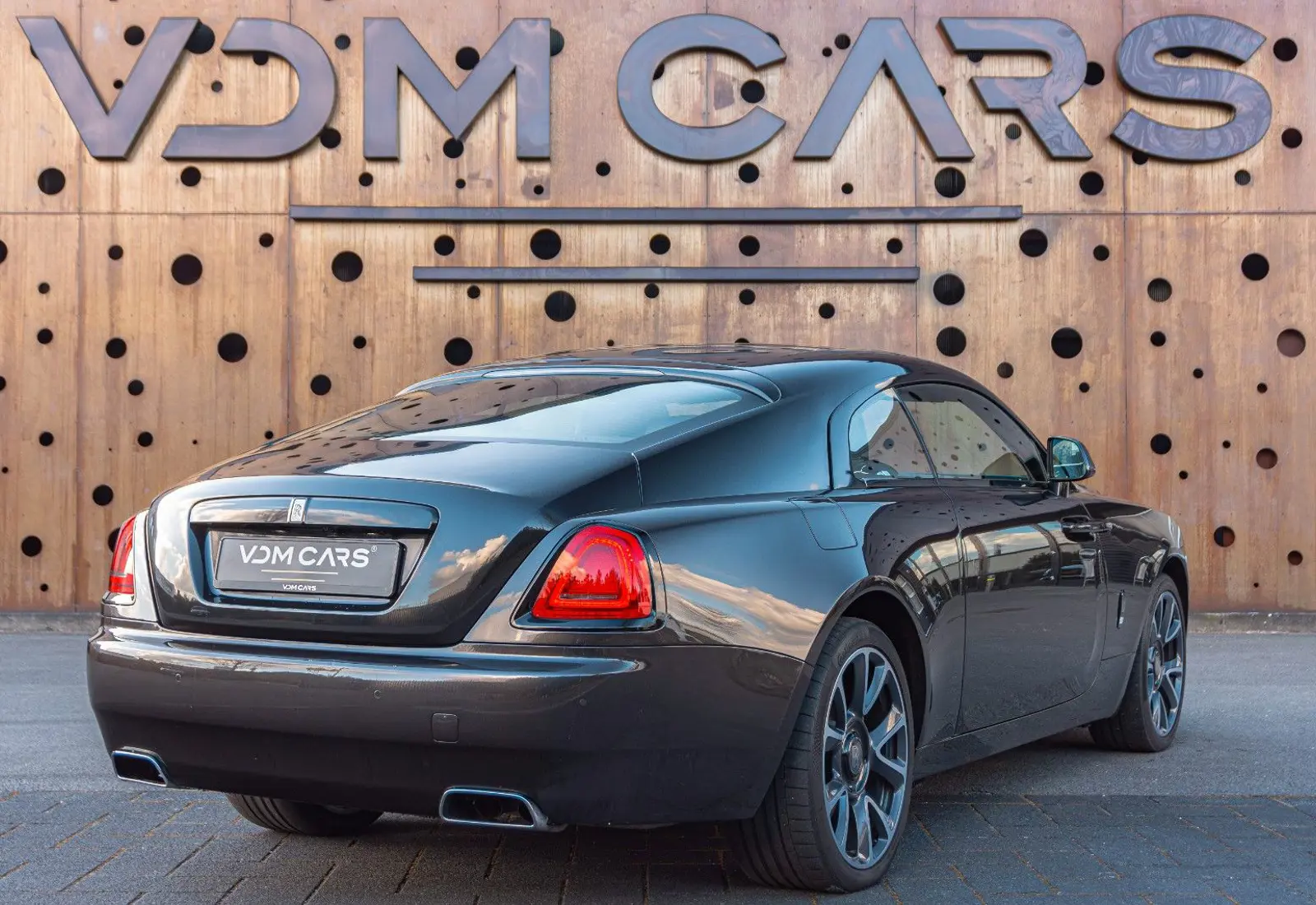 Rolls-Royce Wraith 6.6 V12 * MASSAGE * BESPOKE * DRIVE ASSIST+ *  - 113351