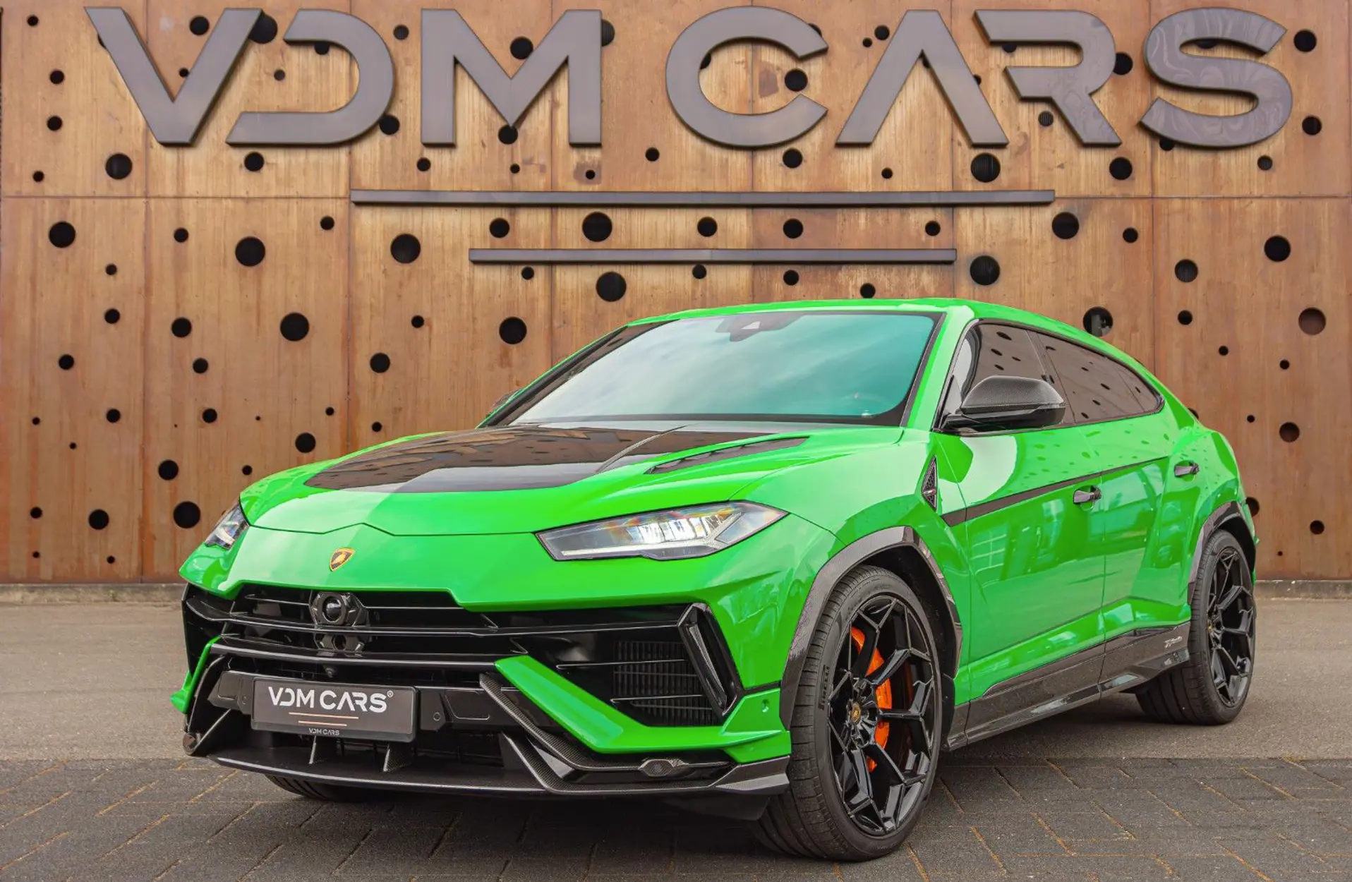 Lamborghini - Urus - 105525