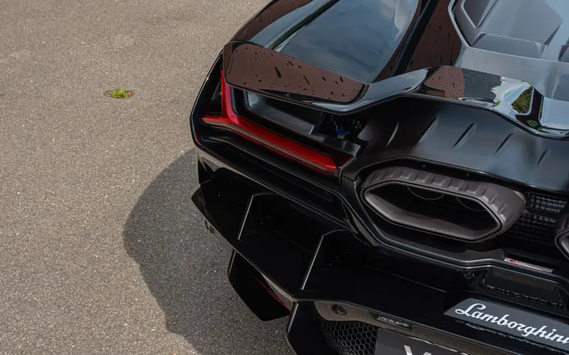 Lamborghini Revuelto 6.5 V12 * NEW CAR * AVAILABLE * BI COLOR - 145436