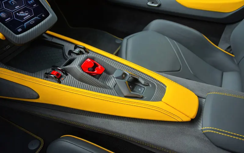 Lamborghini Revuelto 6.5 V12 * NEW CAR * AVAILABLE * BI COLOR - 114725