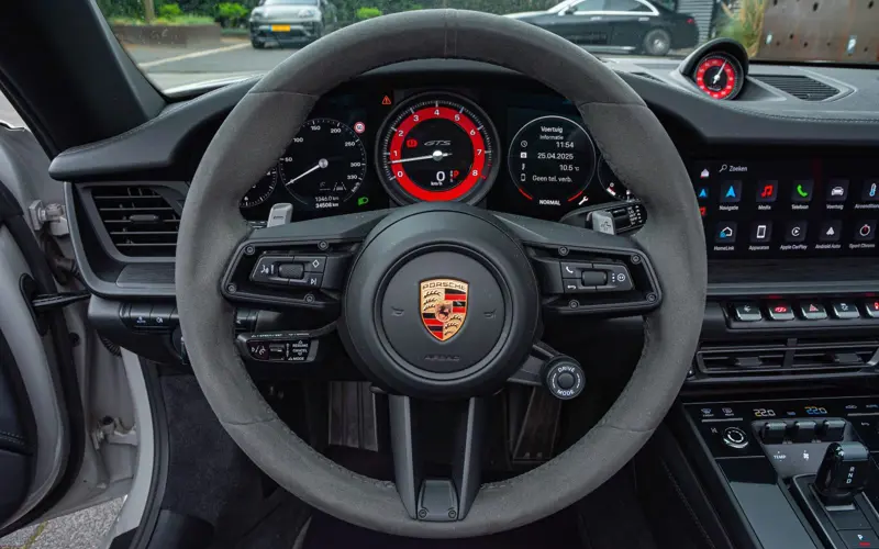 Porsche 911 Carrera 4 GTS Cabrio * 18 WEG * BOSE * SPORT * PASM *  - 84894