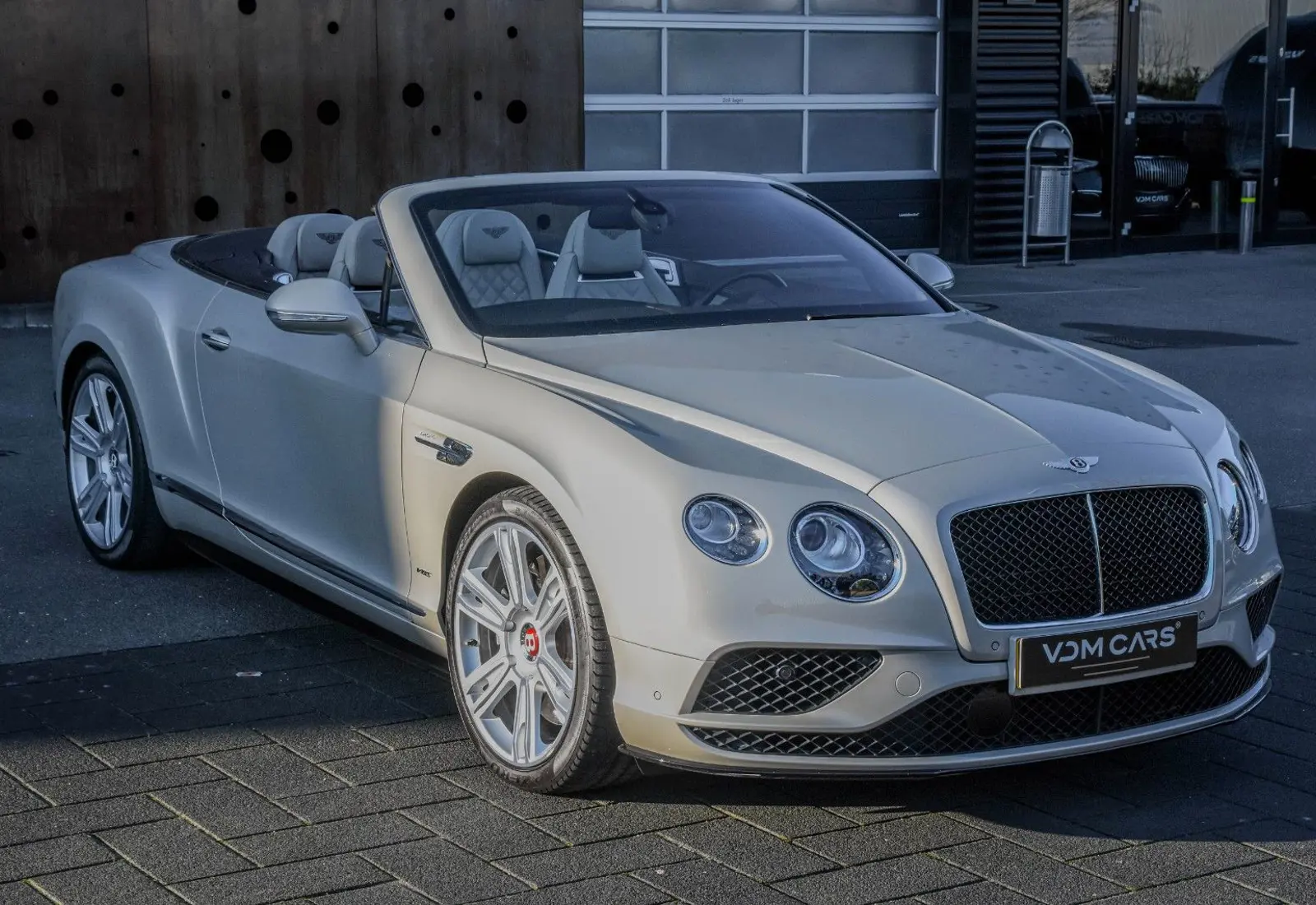 Bentley Continental GTC V8 S * 1. OWNER * MULLINER * MASSAGE *  - 106002