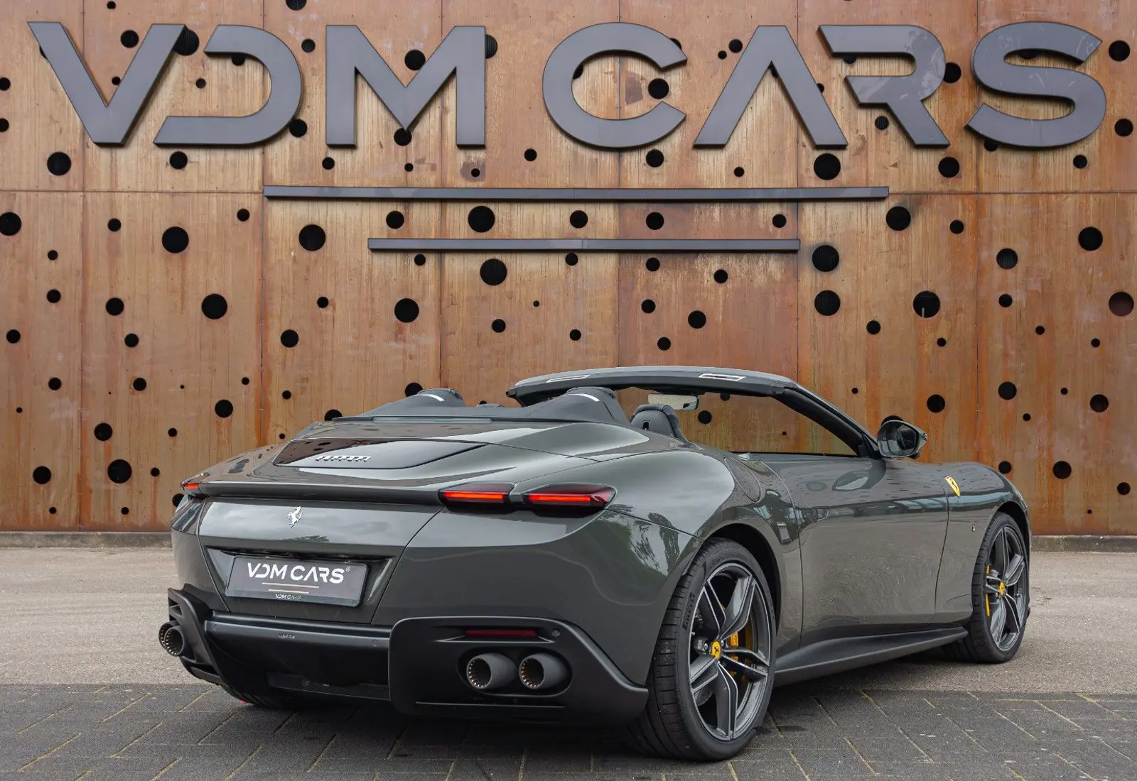 Ferrari Roma Spider * STOCK * CARBON * 360 * SMARTPHONE * SEATS *  - 54160