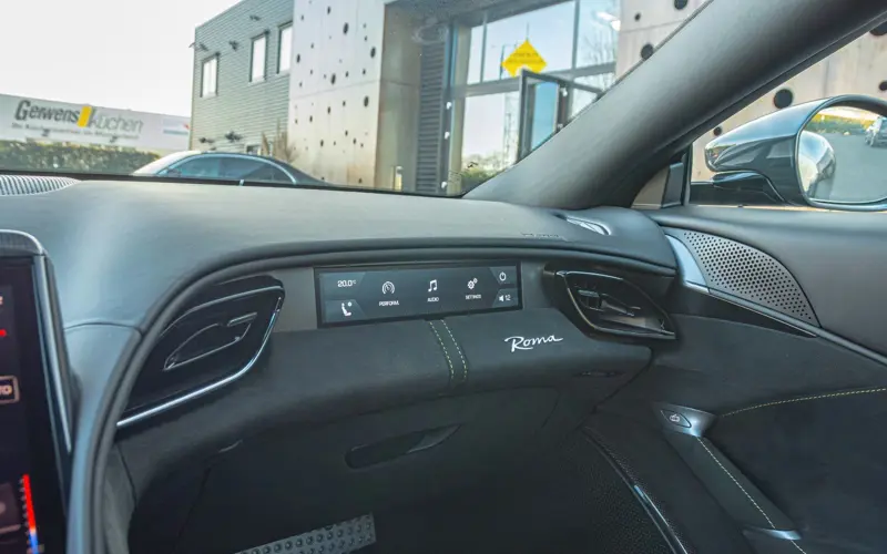 Ferrari Roma * NOVITEC * F. ADAS * MAGNE * P.DISPLAY * SMARTPHONE - 106351