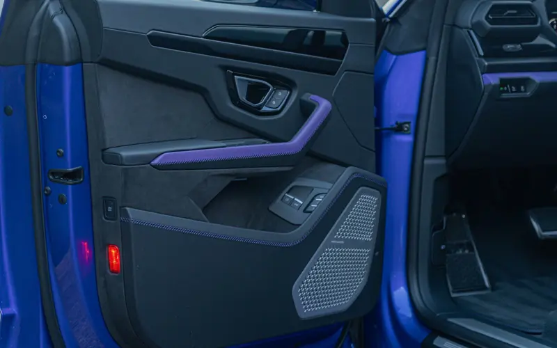 Lamborghini Urus SE * AD PERSONAM * VIOLA HONGKONG * MASSAGE * VOLL - 135987