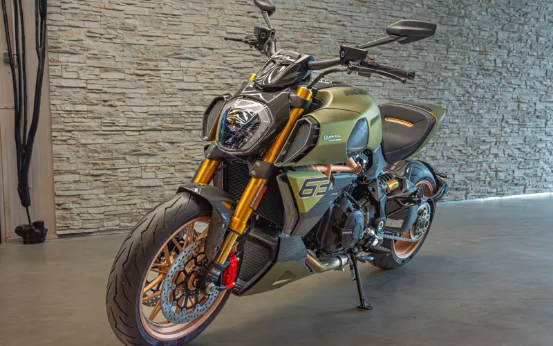 Ducati 1260 S Diavel Lamborghini * 1/630 * SAMMLERSTUCK *  - 112940
