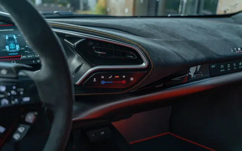 Ferrari 296 Speciale * STOCK * FULL CARBON * RACING LIV * LIFT *  - 136256