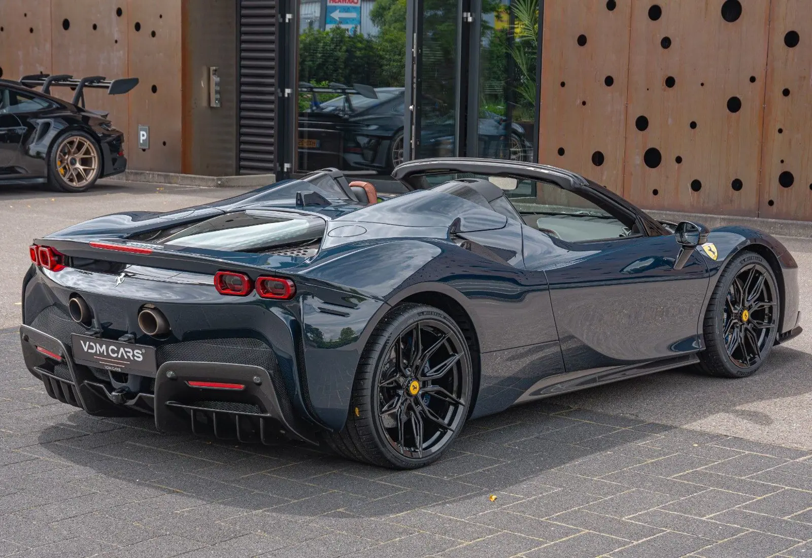 Ferrari SF90 Spider * CARBON(12x) * CARPLAY * LIFT * TWO-TONE *  - 110921